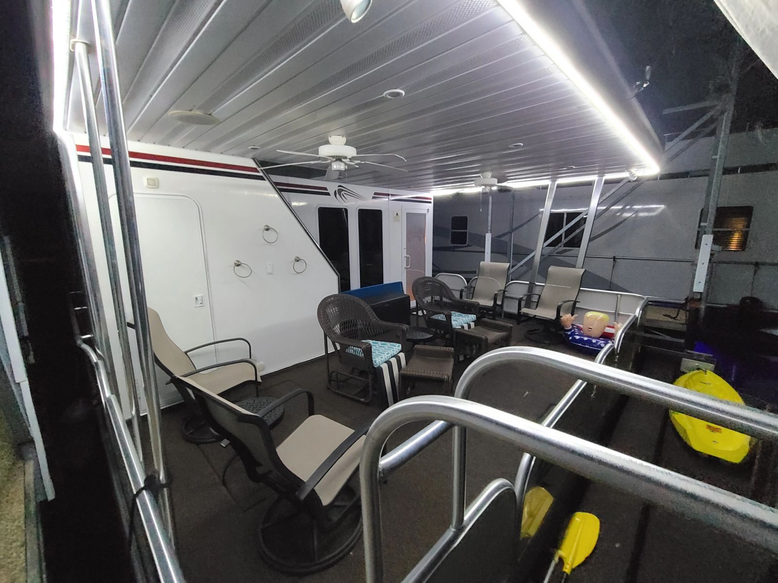 Aft-deck stairs and protected outdoor living space